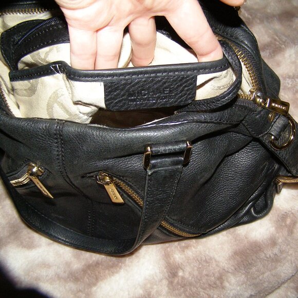 Michael Kors MK Portland Black Pebbled Leather Hobo Tote Shoulder Bag Purse - Picture 10 of 14